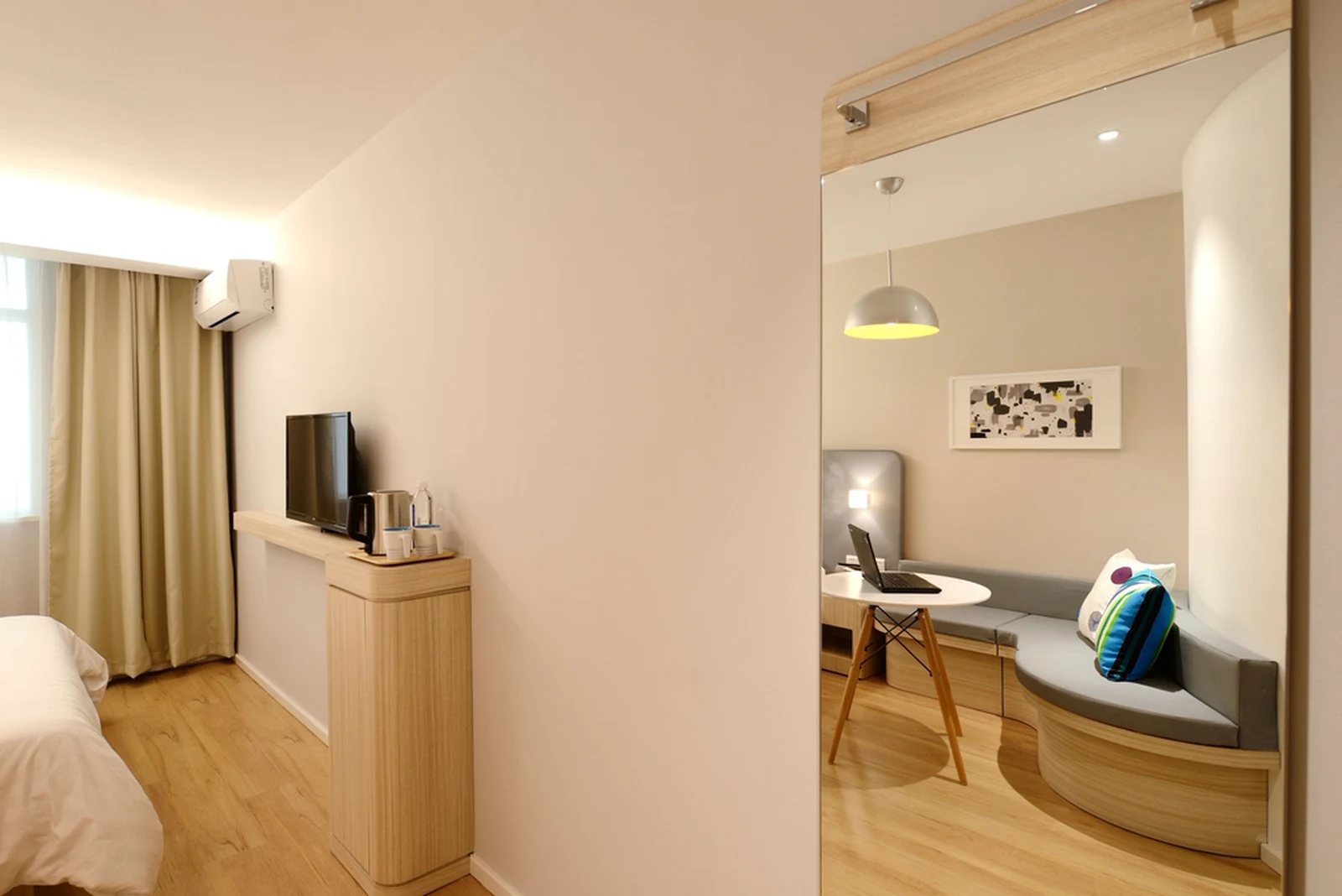 Contemporary Bedroom
